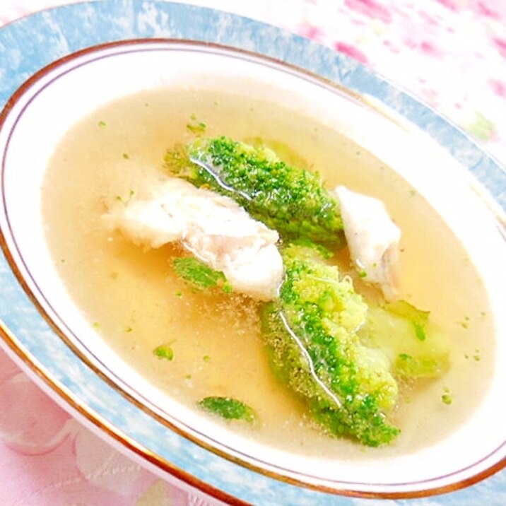 鱈とブロッコリーのコンソメスープ レシピ 作り方 By 小太郎1212 楽天レシピ